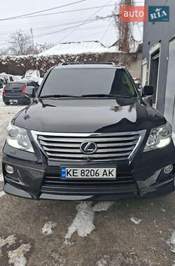 Lexus LX  2011