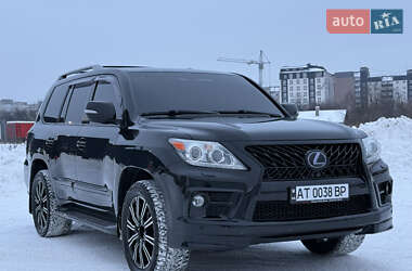 Lexus LX  2012