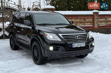 Lexus LX  2011