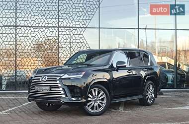 Lexus LX  2023