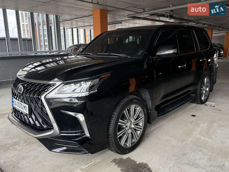 Lexus LX
