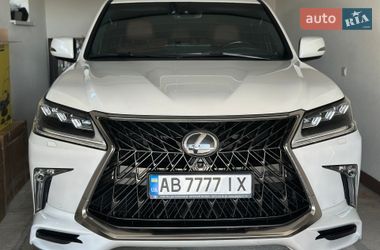 Lexus LX  2019