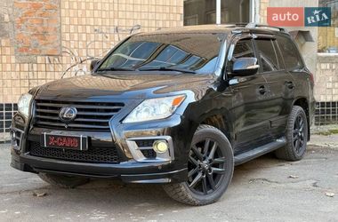 Lexus LX  2013