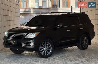 Lexus LX  2008