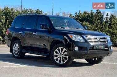 Lexus LX 2011