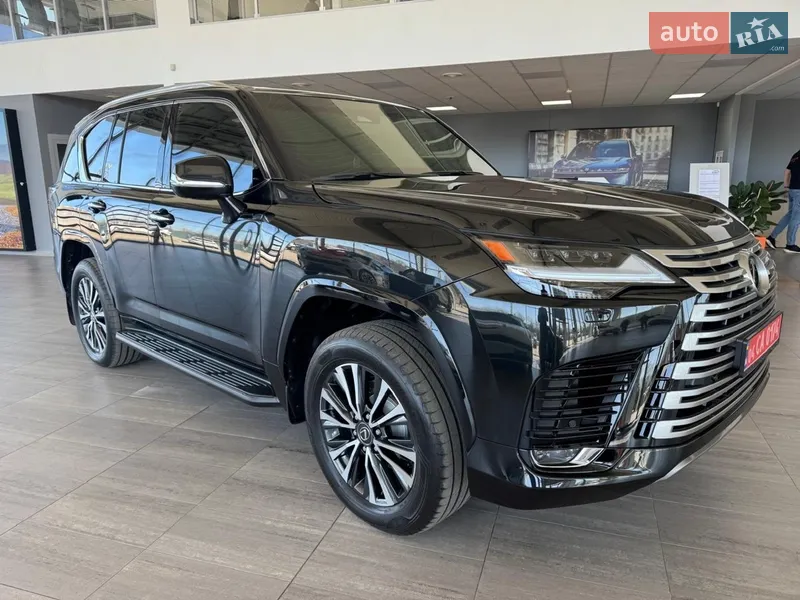 Lexus LX