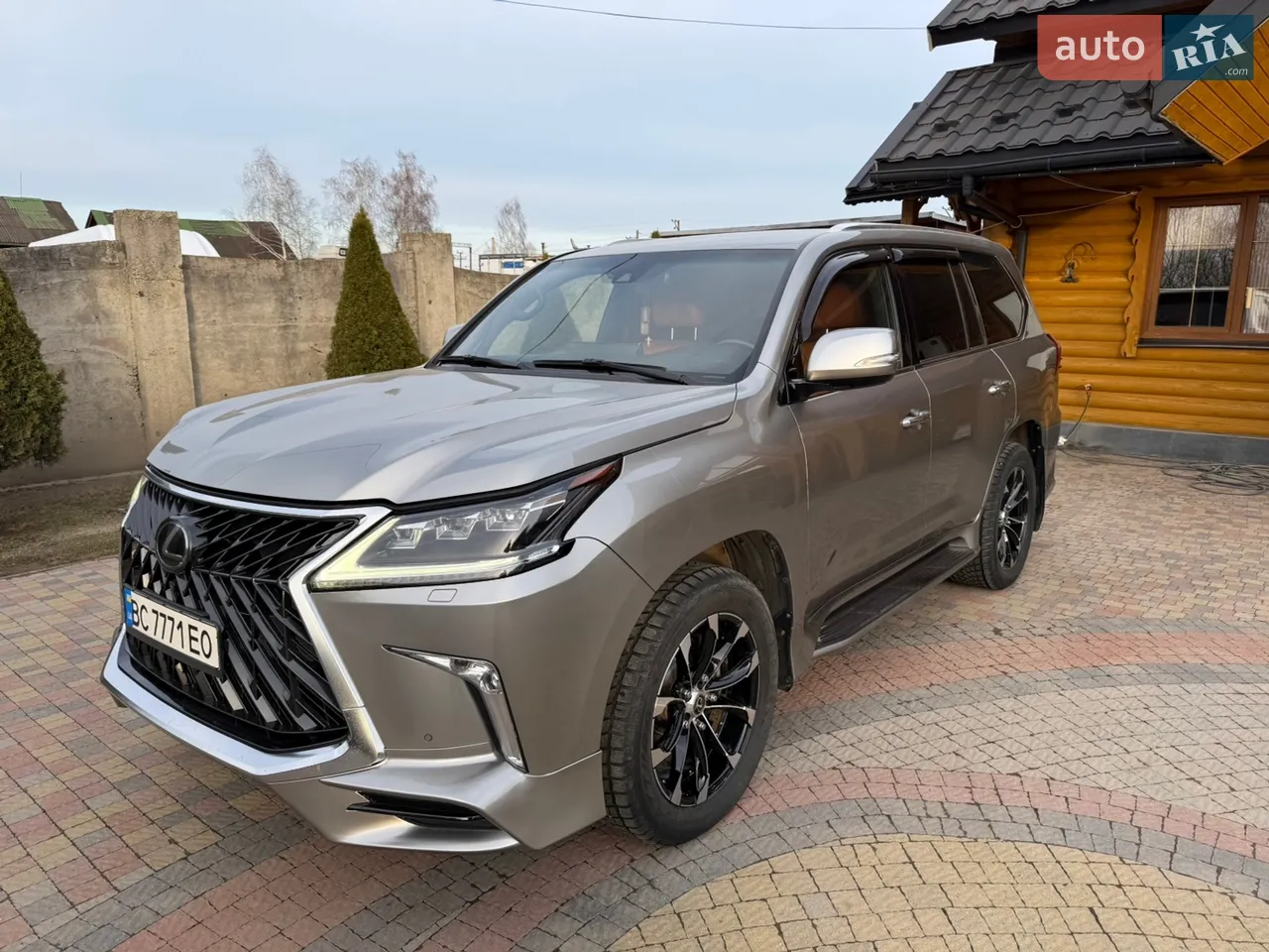 2019 Lexus LX - мініатюра 5
