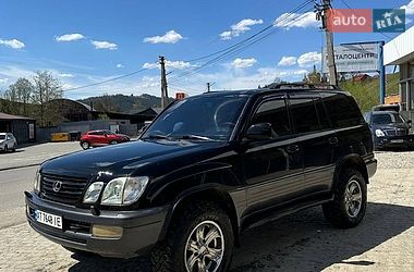 Lexus LX  1999