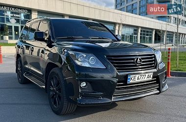 Lexus LX  2009