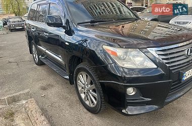 Lexus LX  2011