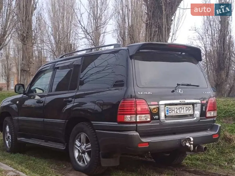 Lexus LX 2006