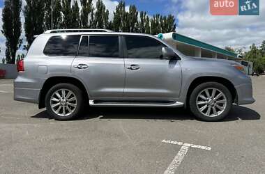 Lexus LX 2011