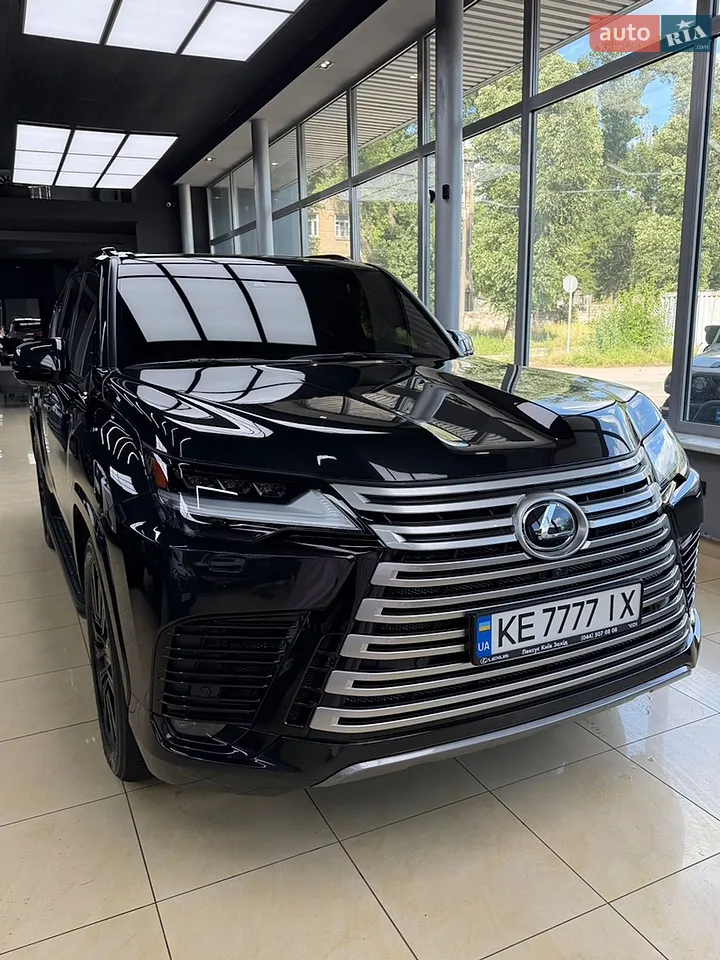 2022 Lexus LX - фото 1