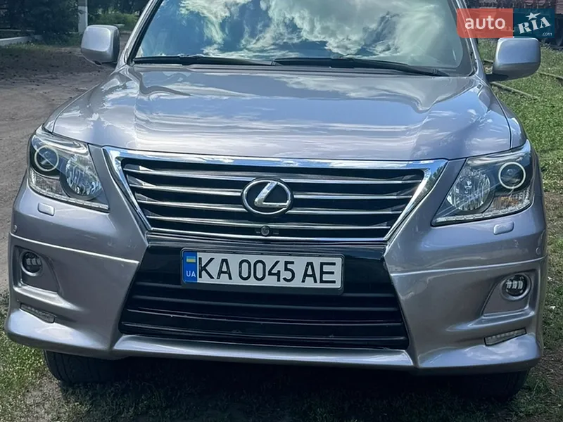 Lexus LX 2008