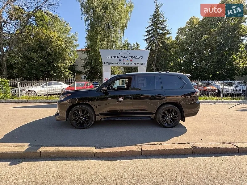 Lexus LX 2019