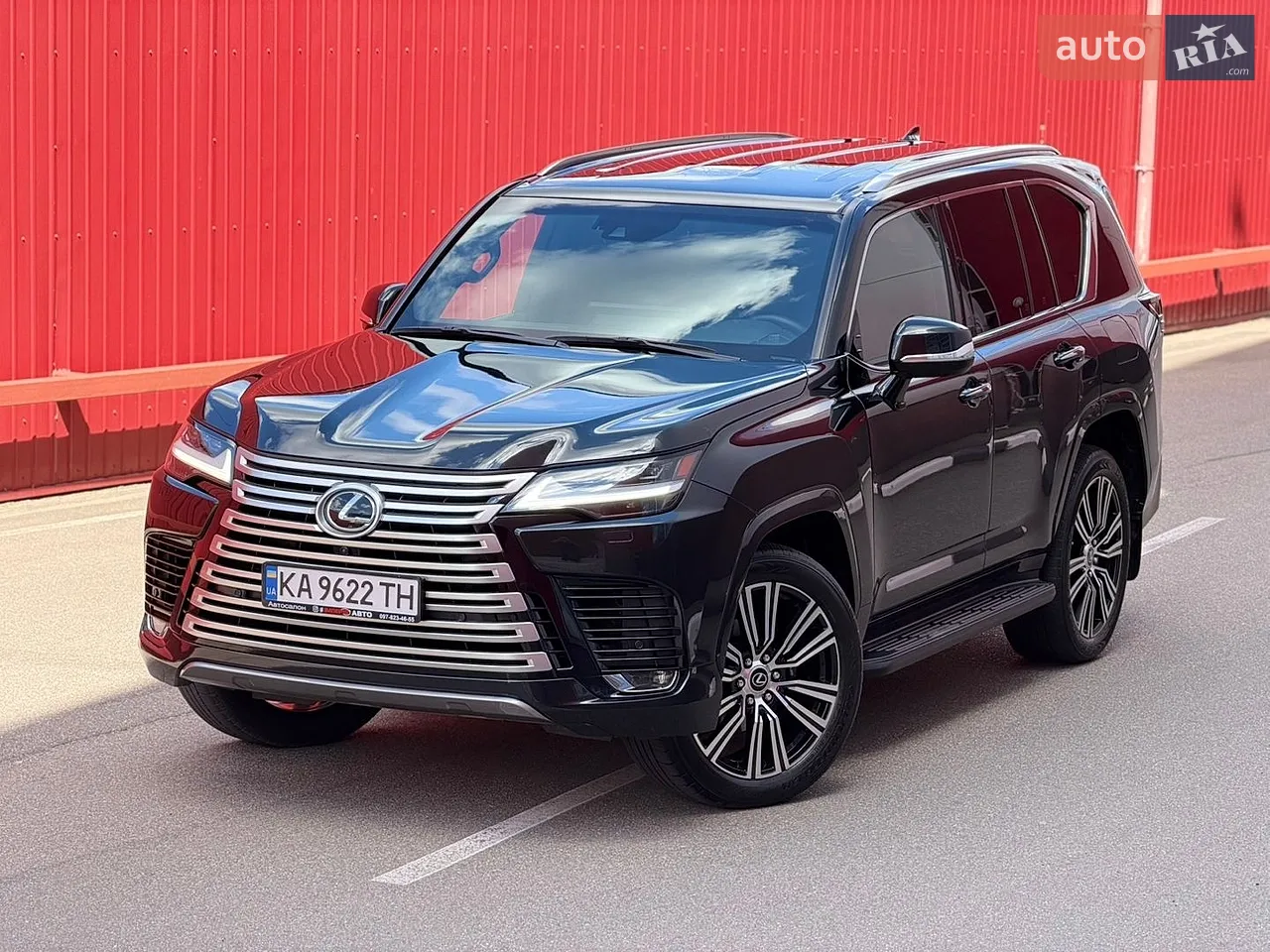 2022 Lexus LX - фото 1