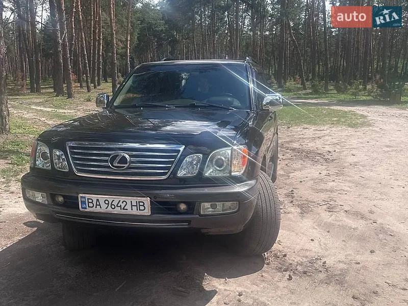 Lexus LX 2005