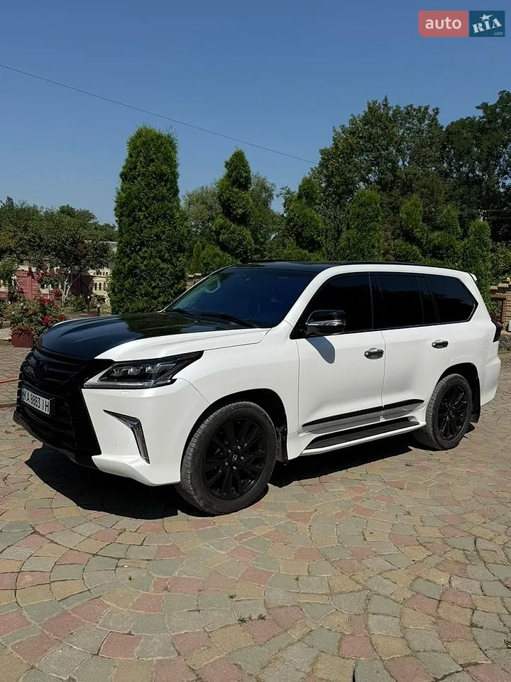 2017 Lexus LX - мініатюра 3