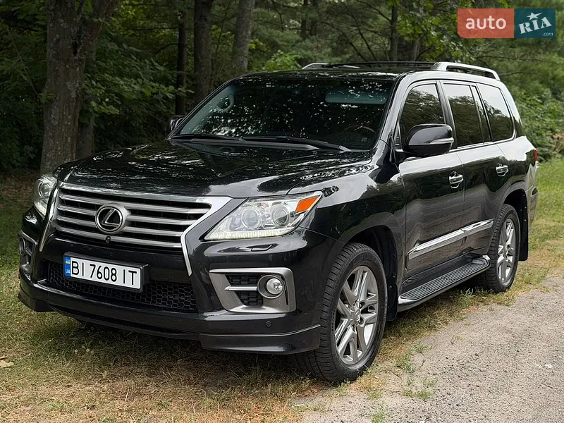 Lexus LX