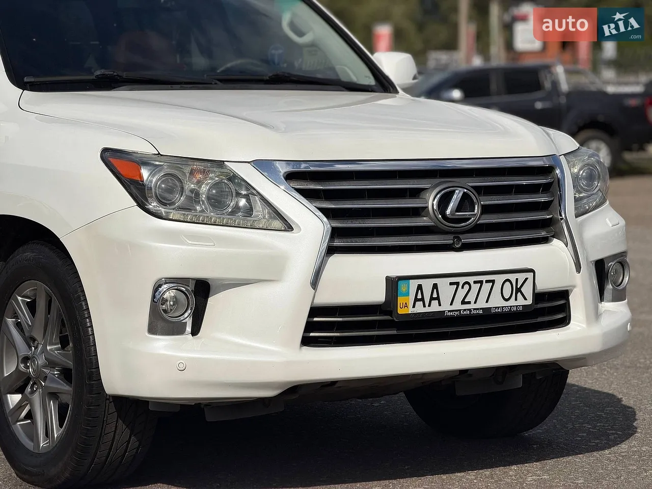 2012 Lexus LX - мініатюра 2