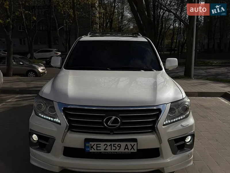 Lexus LX 2008