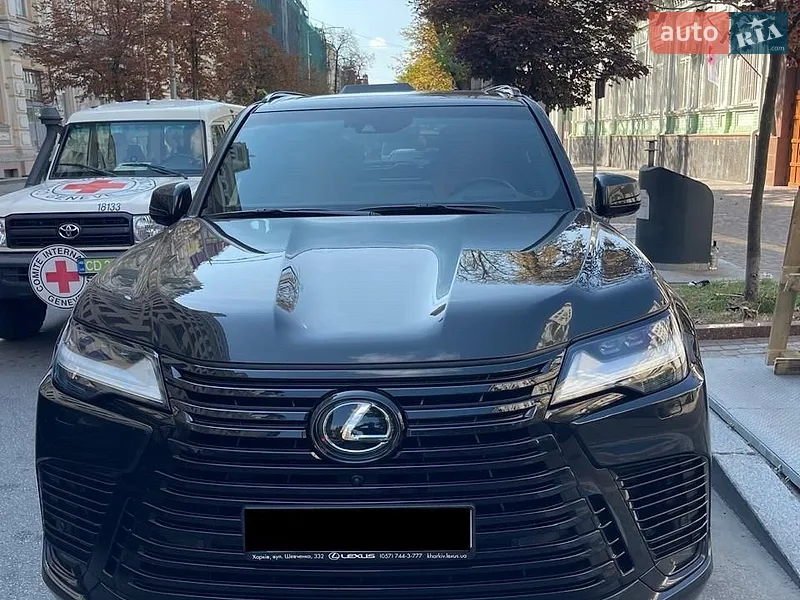 Lexus LX 2023