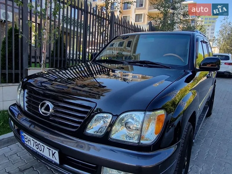 Lexus LX 2006