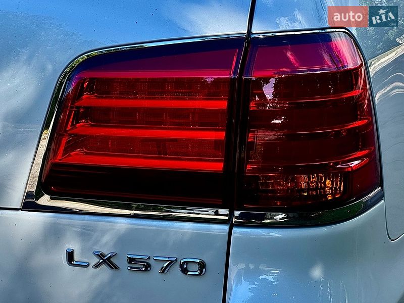 Внедорожник / Кроссовер Lexus LX 2011 в Киеве