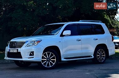 Внедорожник / Кроссовер Lexus LX 2011 в Киеве