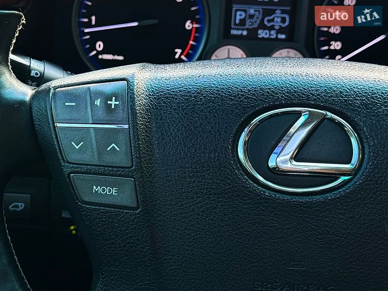 Внедорожник / Кроссовер Lexus LX 2011 в Киеве