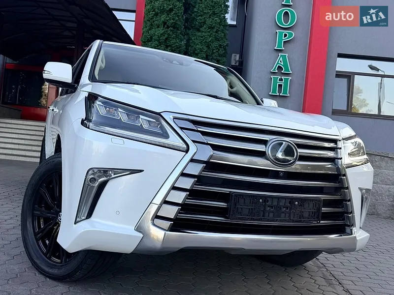 Lexus LX