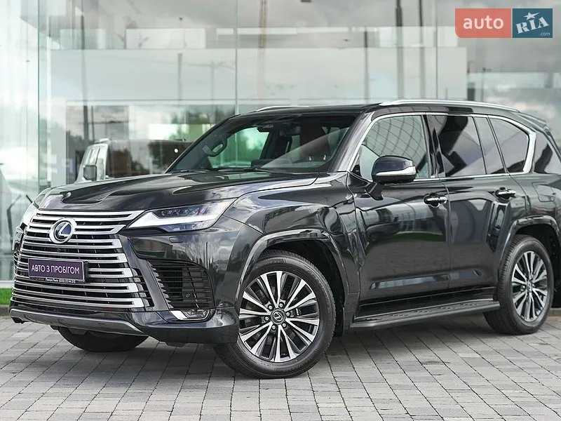 Lexus LX