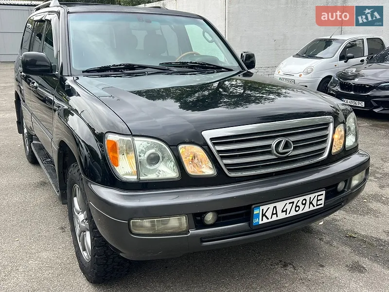 Lexus LX