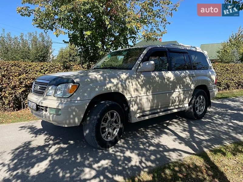 Lexus LX