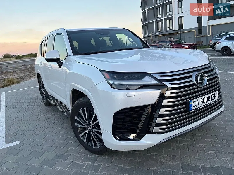 Lexus LX 2022