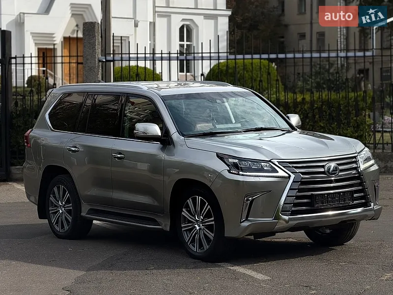 Lexus LX 2016