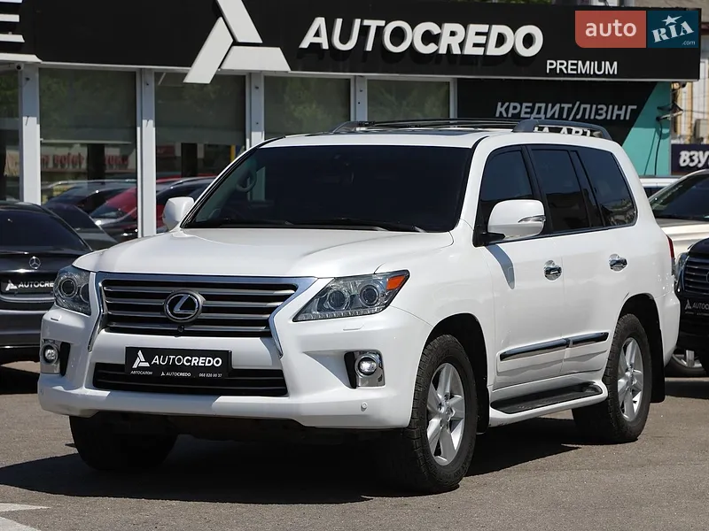 Lexus LX 2012