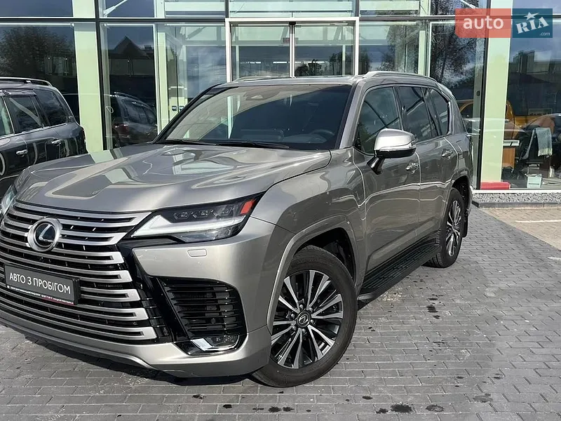 Lexus LX