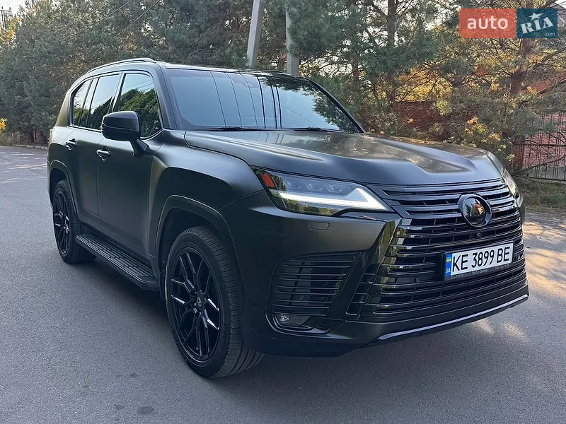 Lexus LX