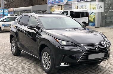 Lexus NX  2019