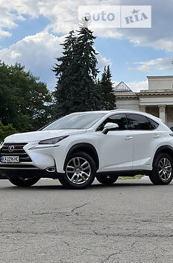 Lexus NX  2015