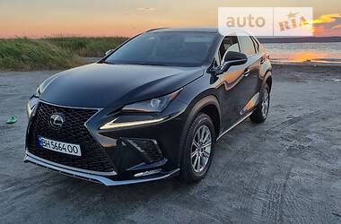 Lexus NX  2019