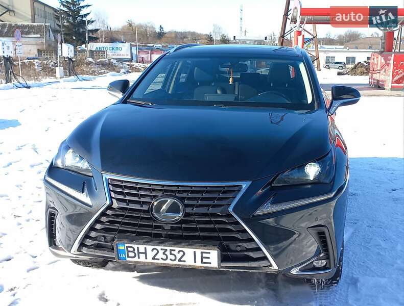 Внедорожник / Кроссовер Lexus NX