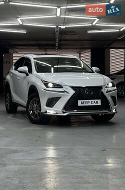 Lexus NX  2019