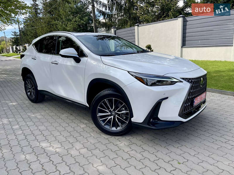 Lexus NX