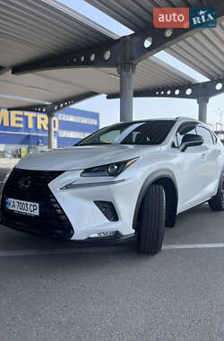 Lexus NX  2020