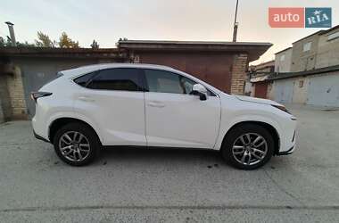 Lexus NX  2016