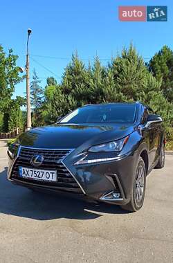 Lexus NX  2019