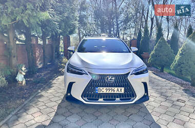 Lexus NX 2023