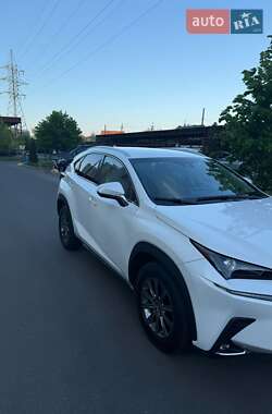 Lexus NX 2018